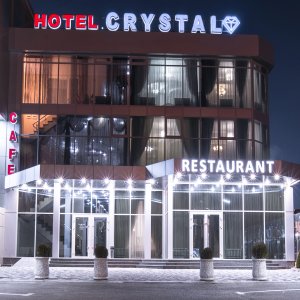 логотип Гостинично- ресторанный комплекс "CRYSTAL"