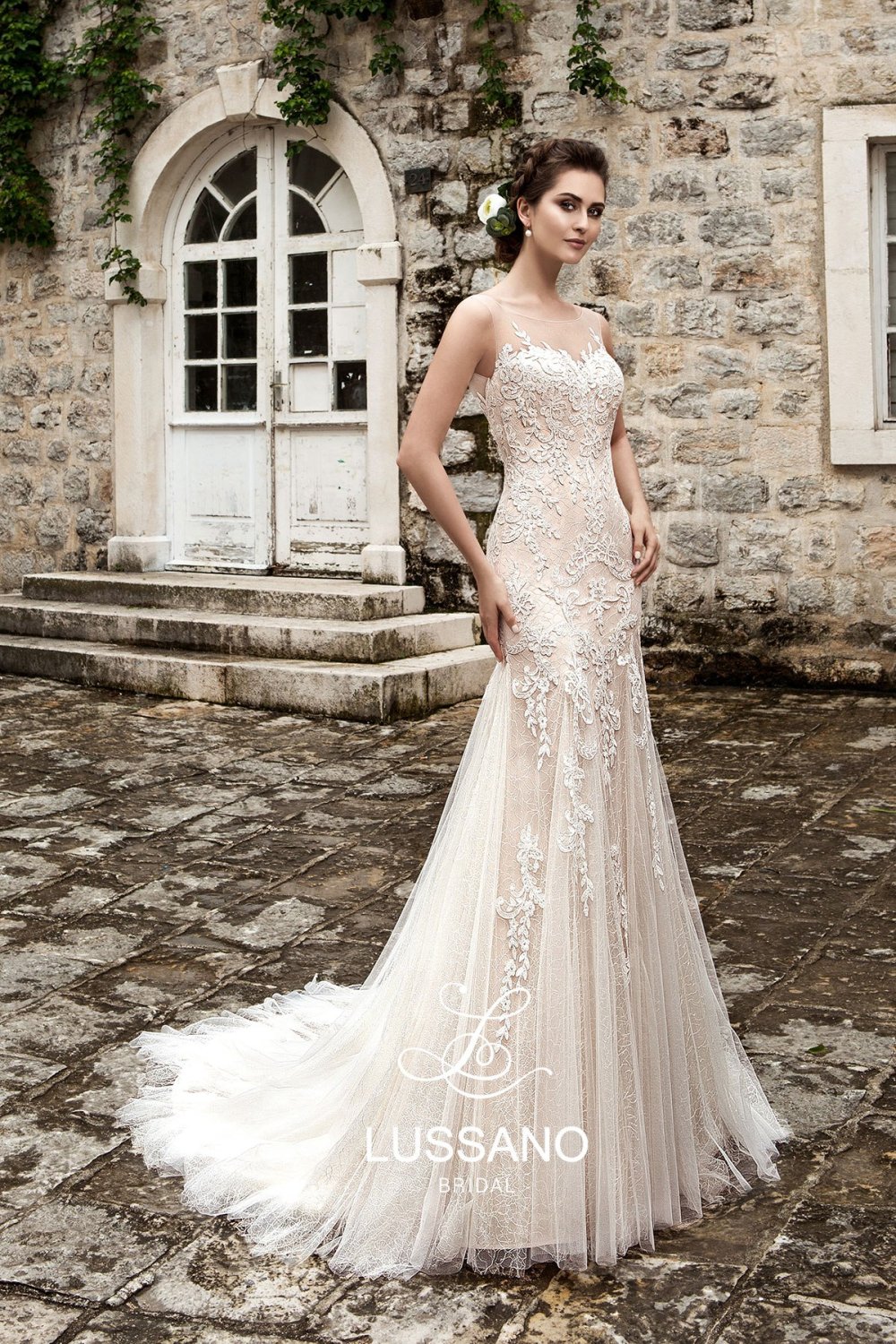 Свадебные платья класса Premium от 27 до 60 000 рублей&nbsp;Свадебный салон HITSVADBA.RU : 