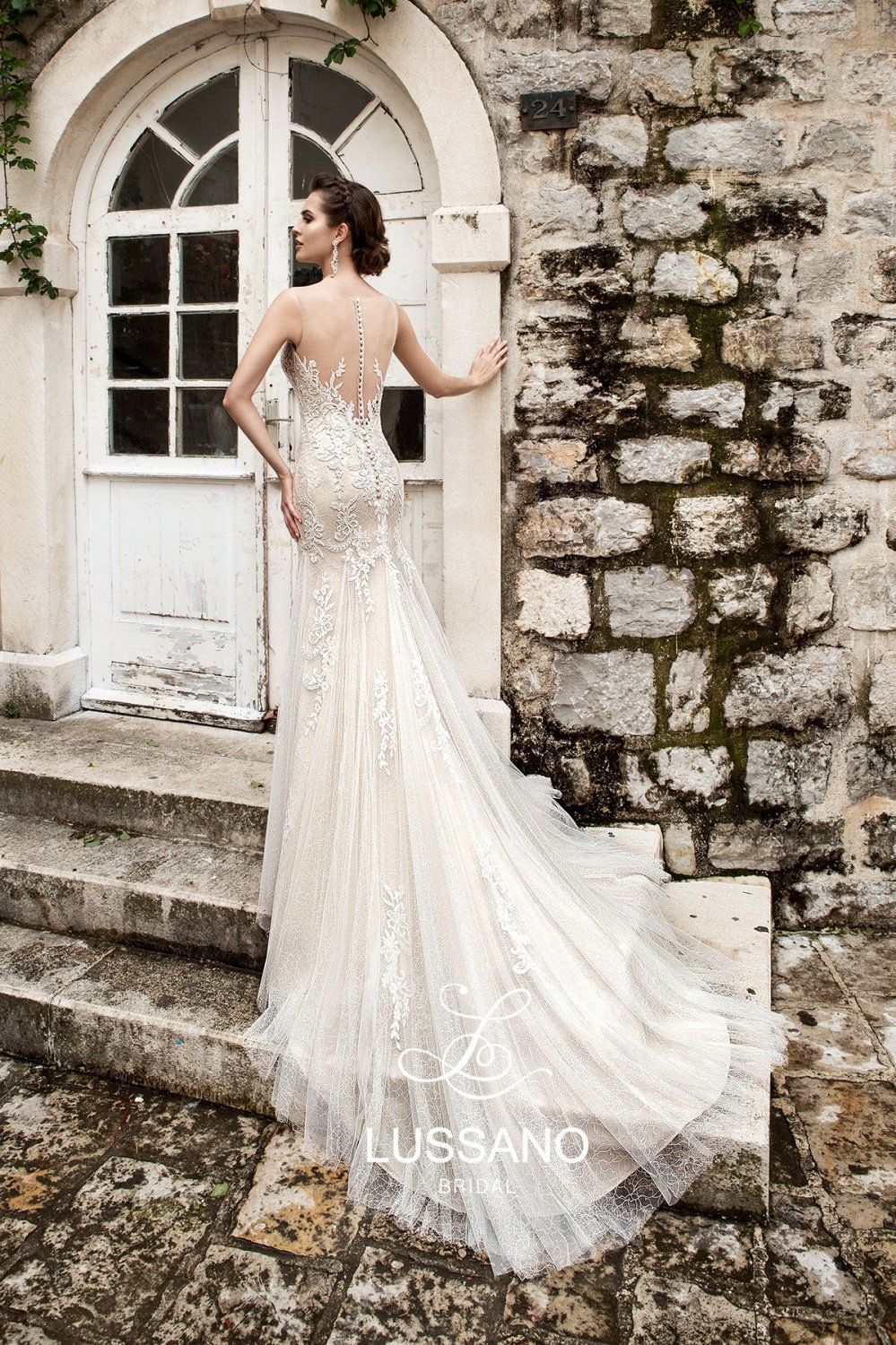 Свадебные платья класса Premium от 27 до 60 000 рублей&nbsp;Свадебный салон HITSVADBA.RU : 