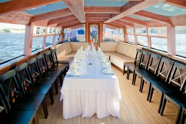 Аренда яхт, катеров, теплоходов&nbsp;Кейтеринговая компания "Ампир" : 