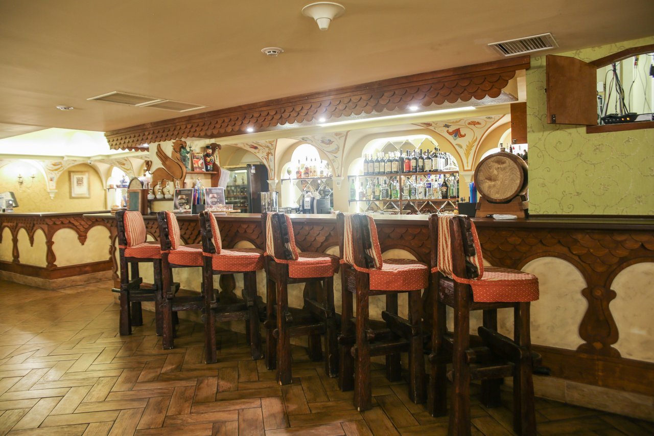 Интерьер&nbsp;Русский ресторан "Добрыня" : 