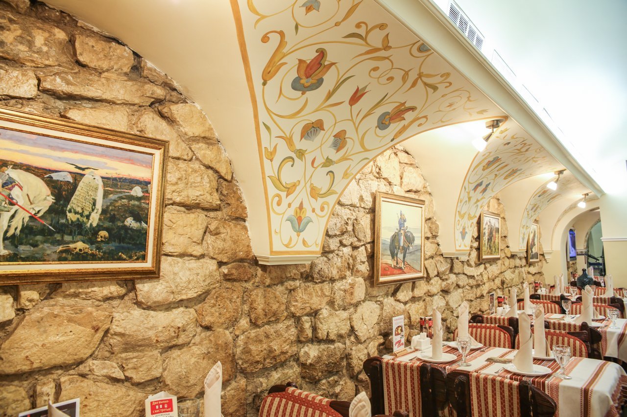 Интерьер&nbsp;Русский ресторан "Добрыня" : 