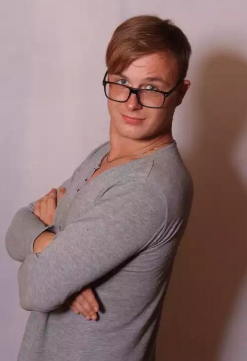 Вокалист Андрей Торопов&nbsp;Вокалист Андрей Торопов : 