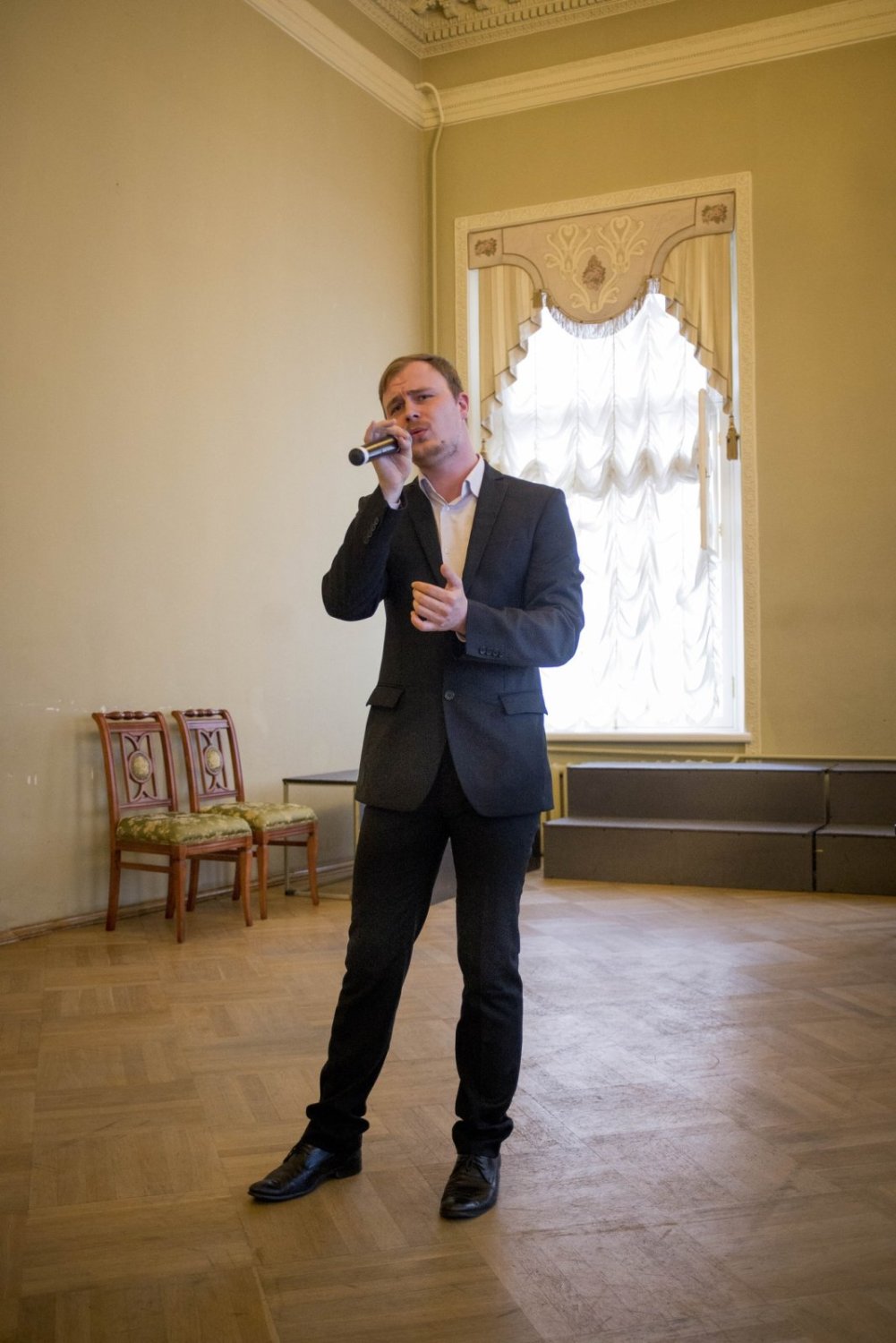 Вокалист Андрей Торопов&nbsp;Вокалист Андрей Торопов : 