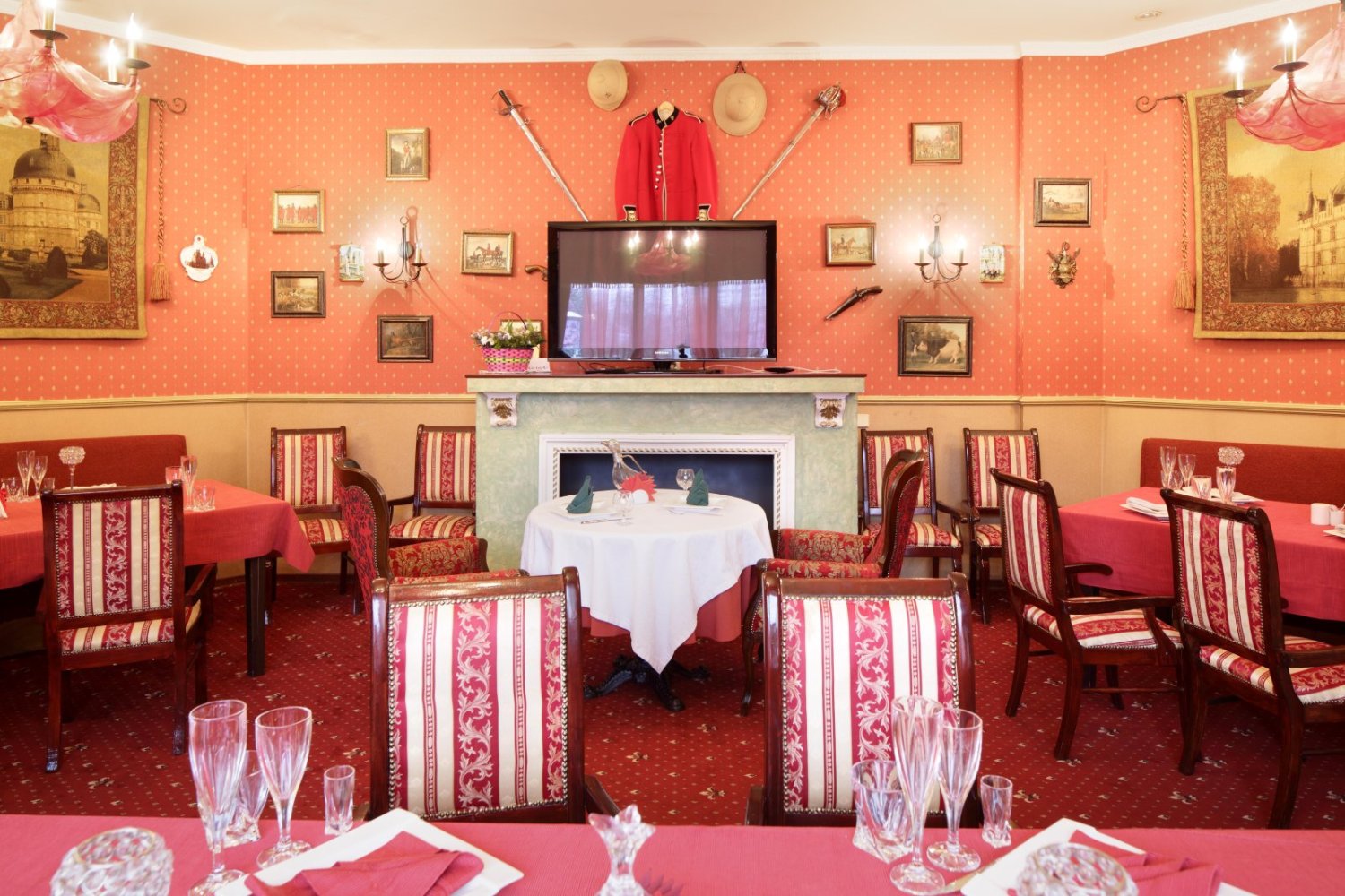 Интерьер ресторана&nbsp;Ресторан "Коронный"     ЖК Корона. : 