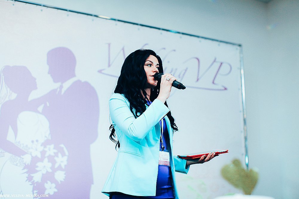 Поющая Ведущая Екатерина Бах 8 926 345 23 92&nbsp;Поющая ведущая Екатерина Бах : 