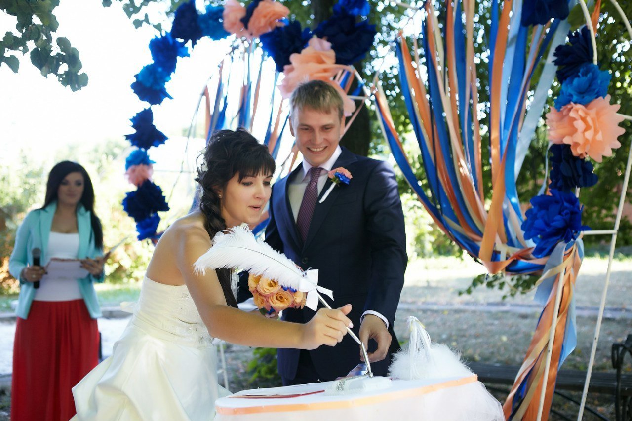 Поющая Ведущая Екатерина Бах 8 926 345 23 92&nbsp;Поющая ведущая Екатерина Бах : 