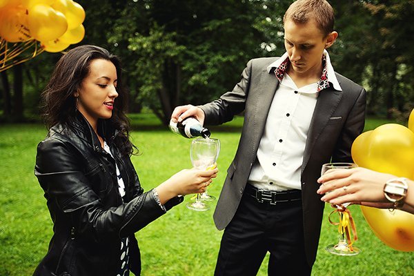 ФОТО-ВИДЕОсъемка свадеб в СПб. Приятные цены. deminvideo.ru&nbsp;Фото-видеосъемка в Петербурге. Deminvideo.ru : 