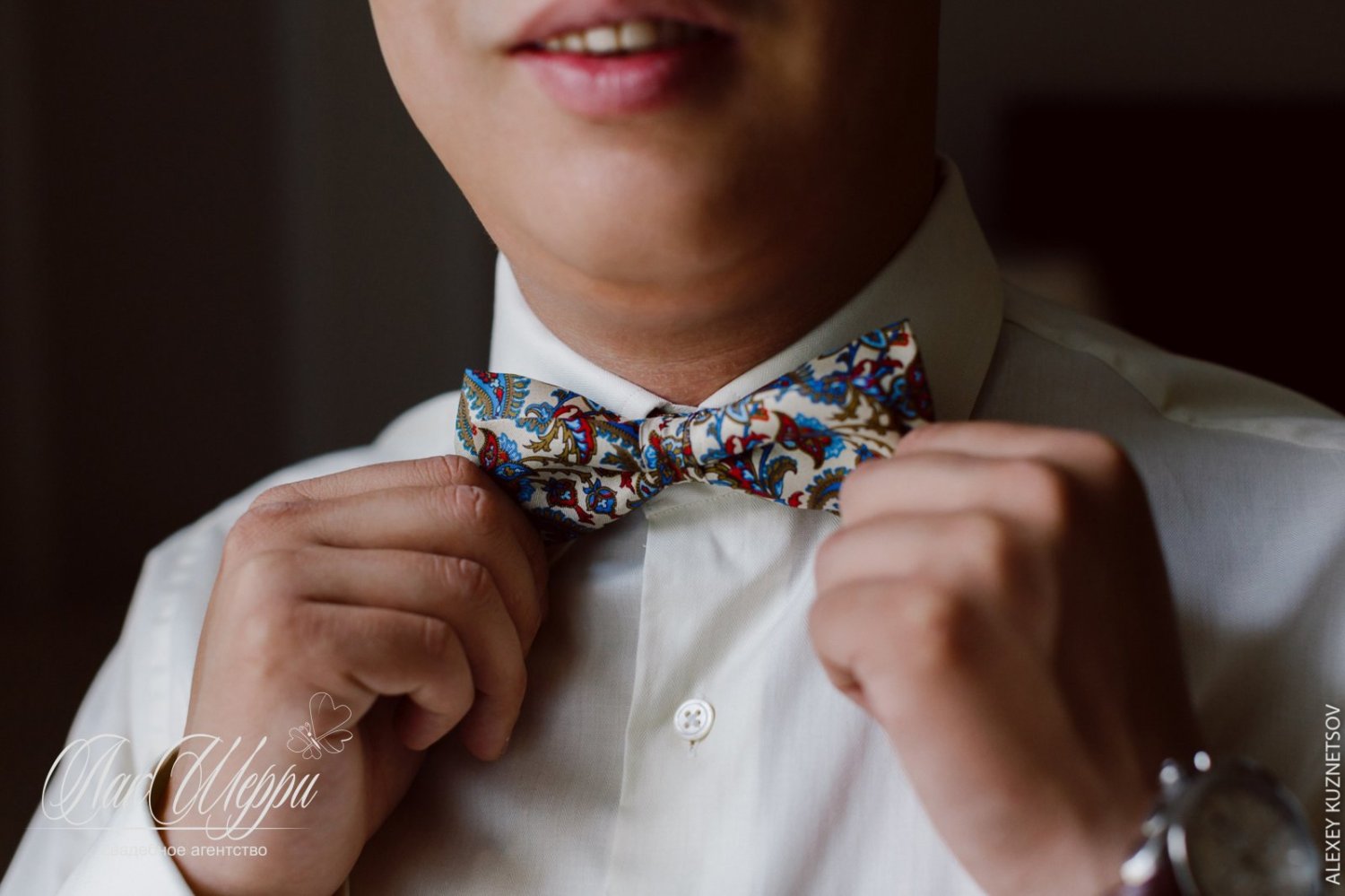 Красные ягоды на синем бархате Ильи и Дианы&nbsp;Свадебное агентство "ЛакШерри" : 