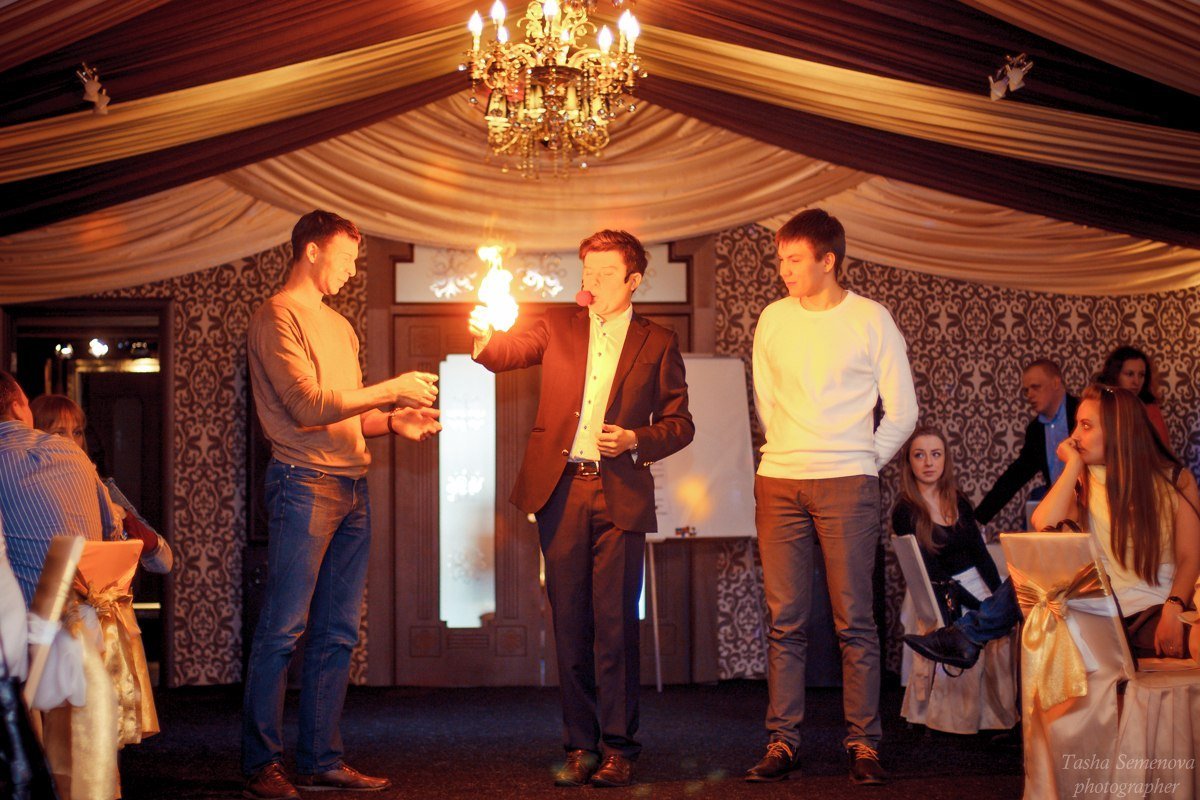 Владимир Ефимов-иллюзионист&nbsp;Иллюзионист Владимир Ефимов : 