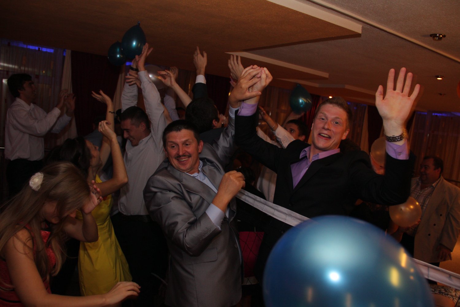 Когда тебе весело со всеми)))&nbsp;Ведущий Юра Лепший : 