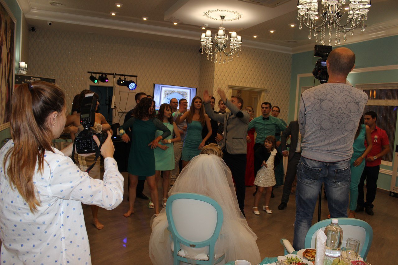 Когда тебе весело со всеми)))&nbsp;Ведущий Юра Лепший : 