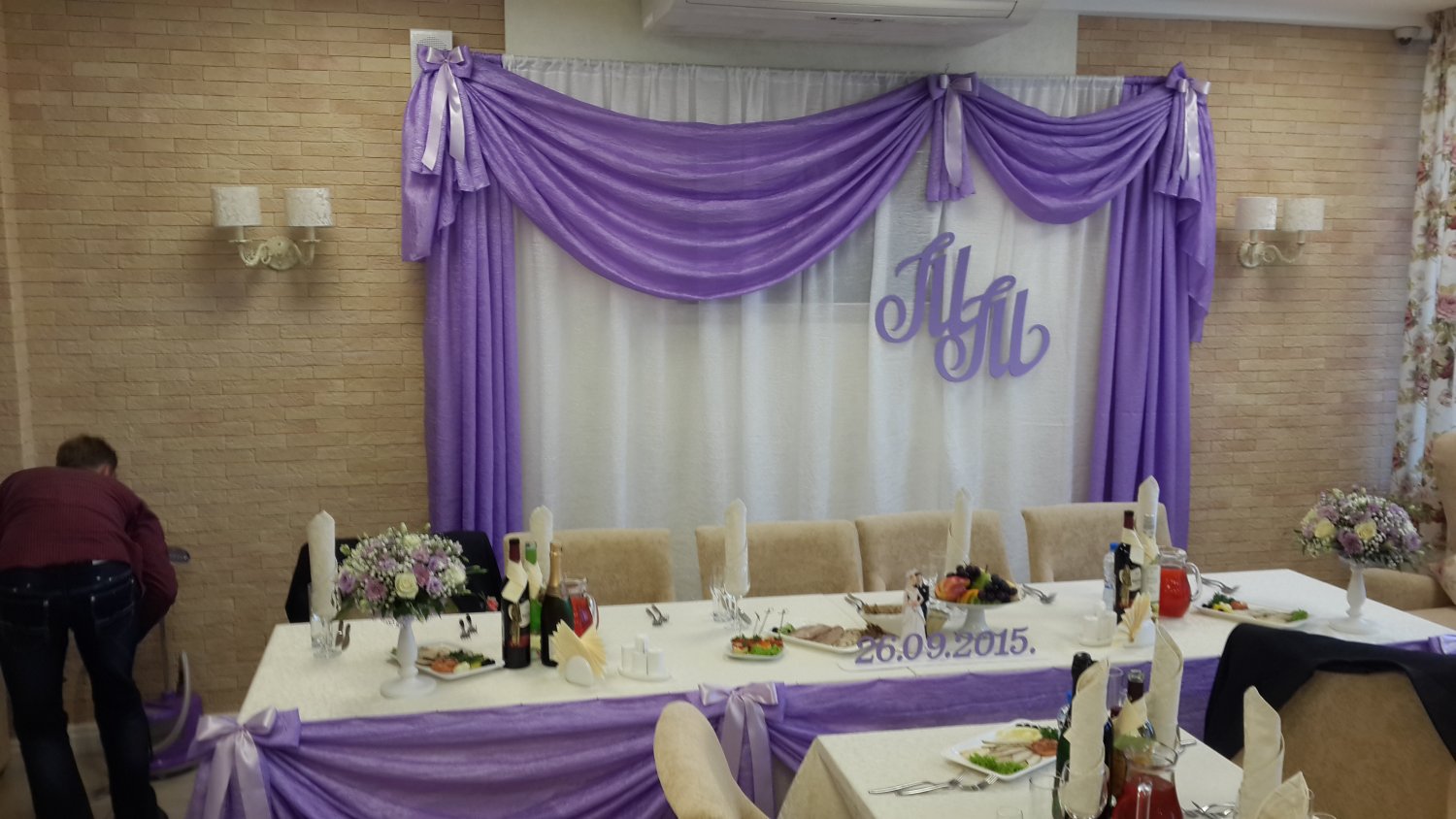 Оформление зала&nbsp;ООО "ВИНИ ФЛОРА" : 