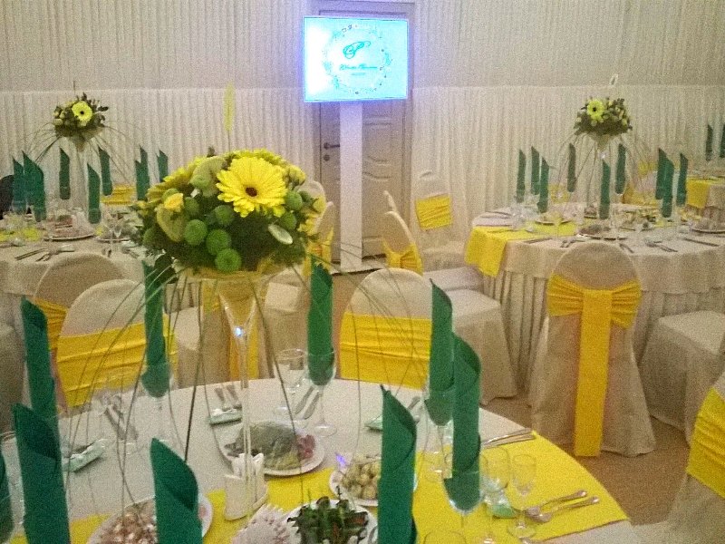 Оформление зала&nbsp;ООО "ВИНИ ФЛОРА" : 