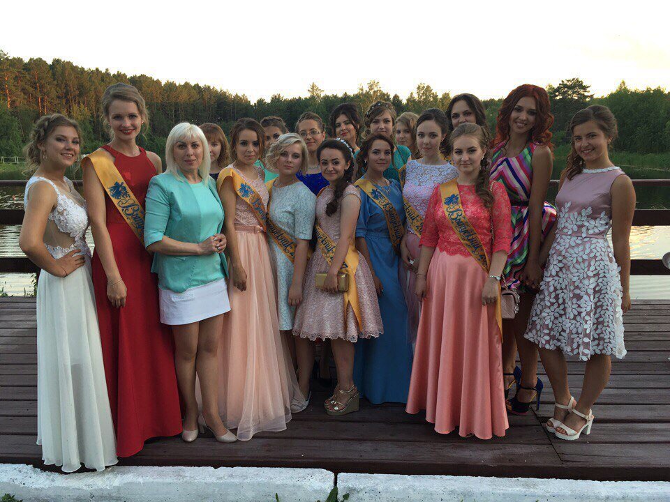 Выпуск 2017г&nbsp;Весело проведем ваш праздник!!! Ведущая + диджей! Поем в живую! Неизбитые конкурсы! Молодым постановка танца в подарок!!! : 