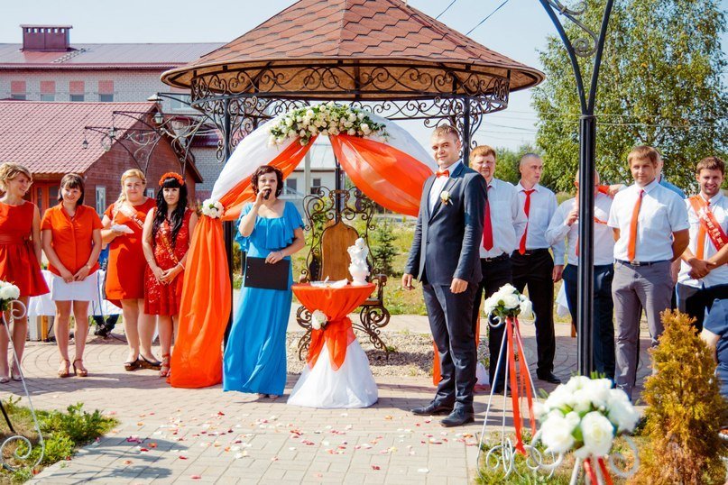 Выездная регистрация брака&nbsp;Ведущая  Анастасия Трачук : 