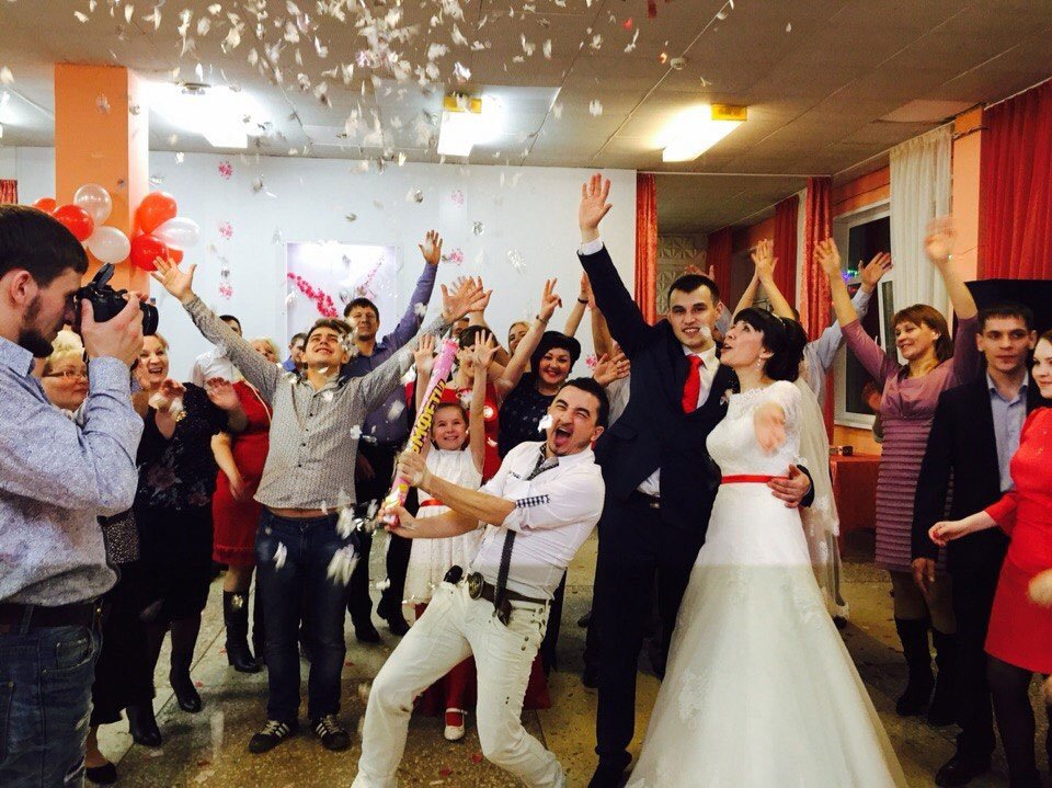 Ведущий Евгений Григорьев&nbsp;Фиеста : 