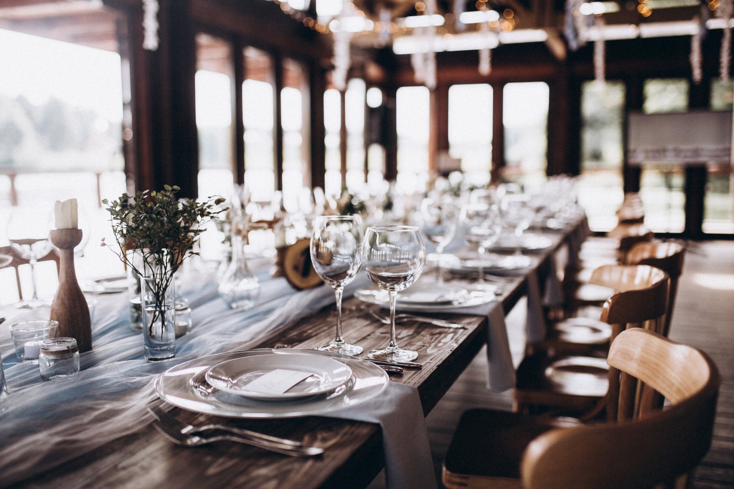 Веранда у воды в Усадьбе Суханово&nbsp;Веранда у воды в усадьбе Суханово : 