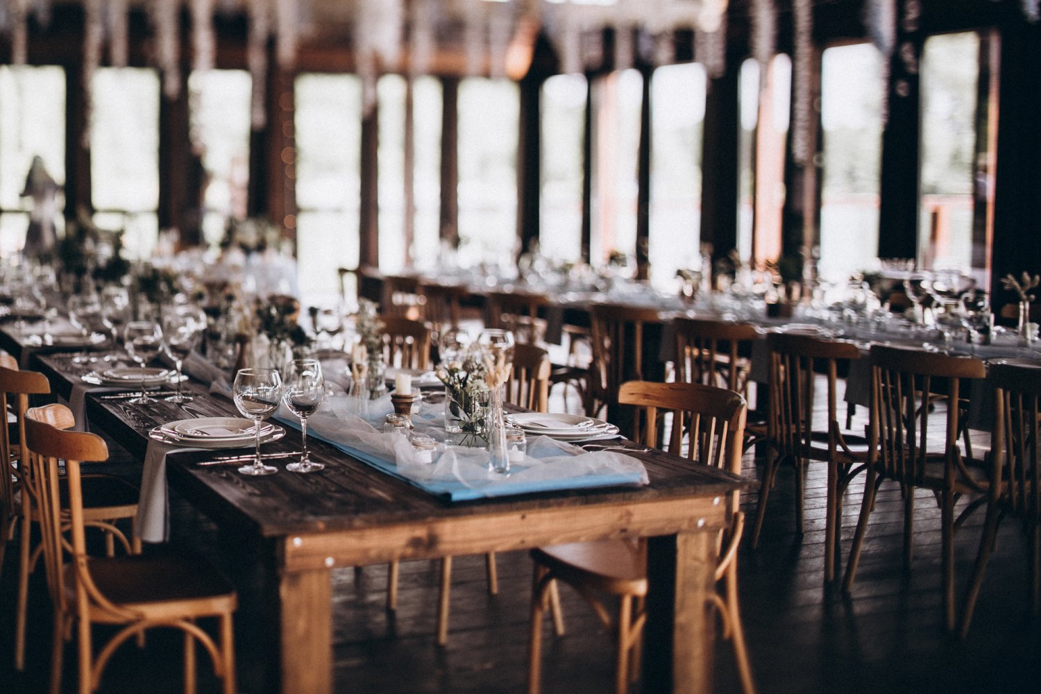 Веранда у воды в Усадьбе Суханово&nbsp;Веранда у воды в усадьбе Суханово : 