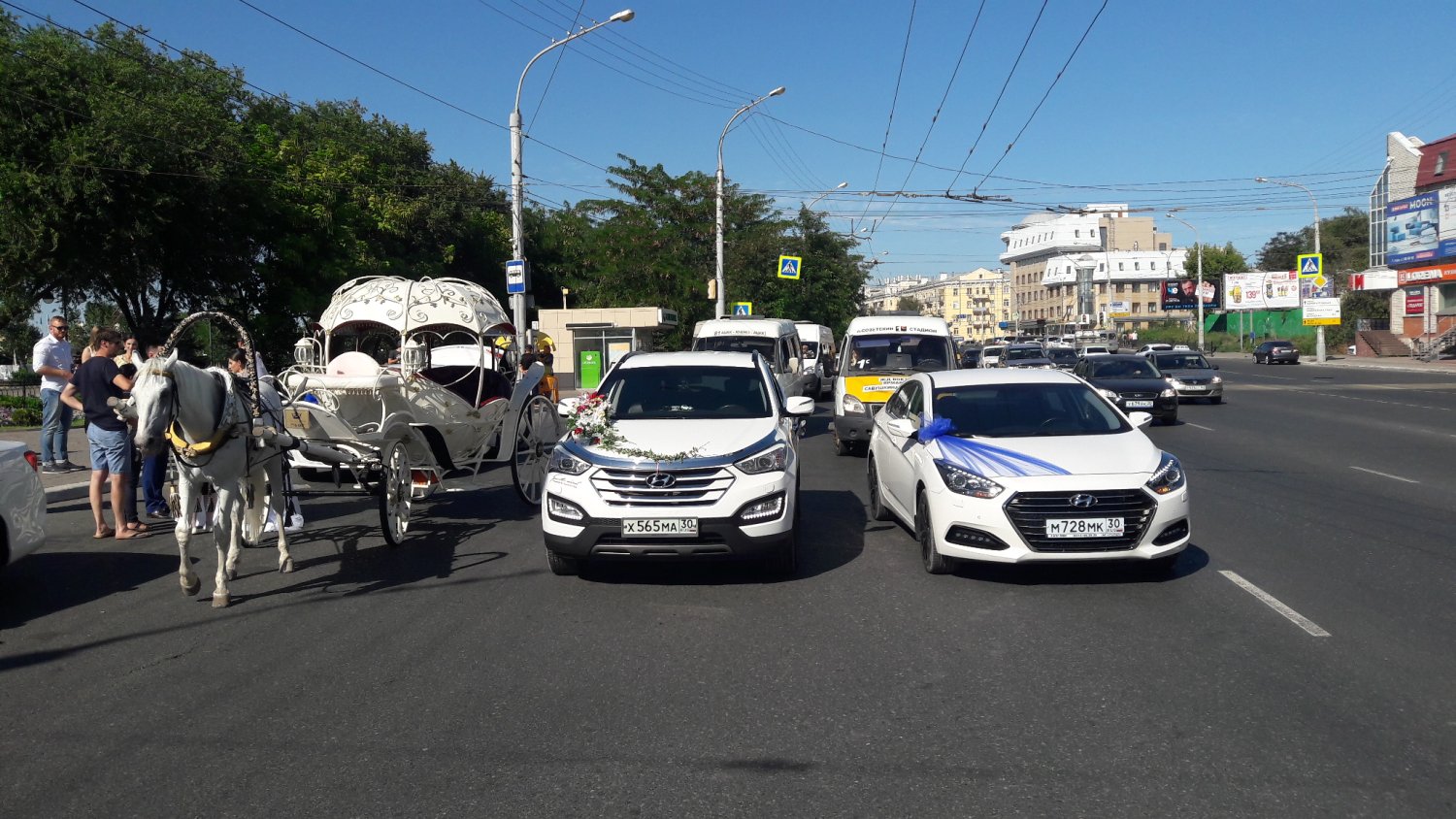 Авто на свадьбу Авто на свадьбу и деловые мероприятия : 