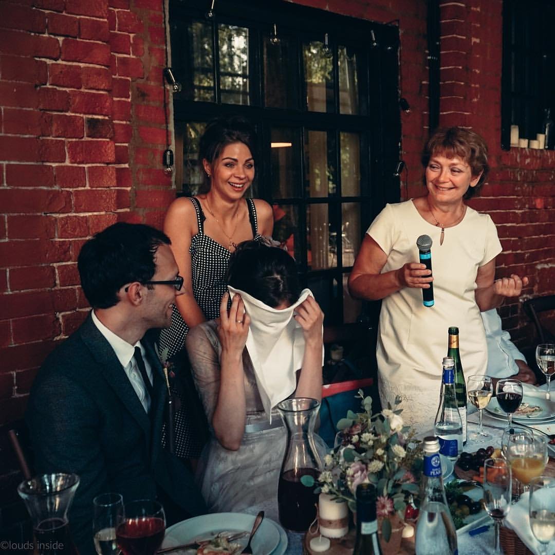 Ведущая Жанна Гагарина&nbsp;Ведущая Жанна Гагарина : 