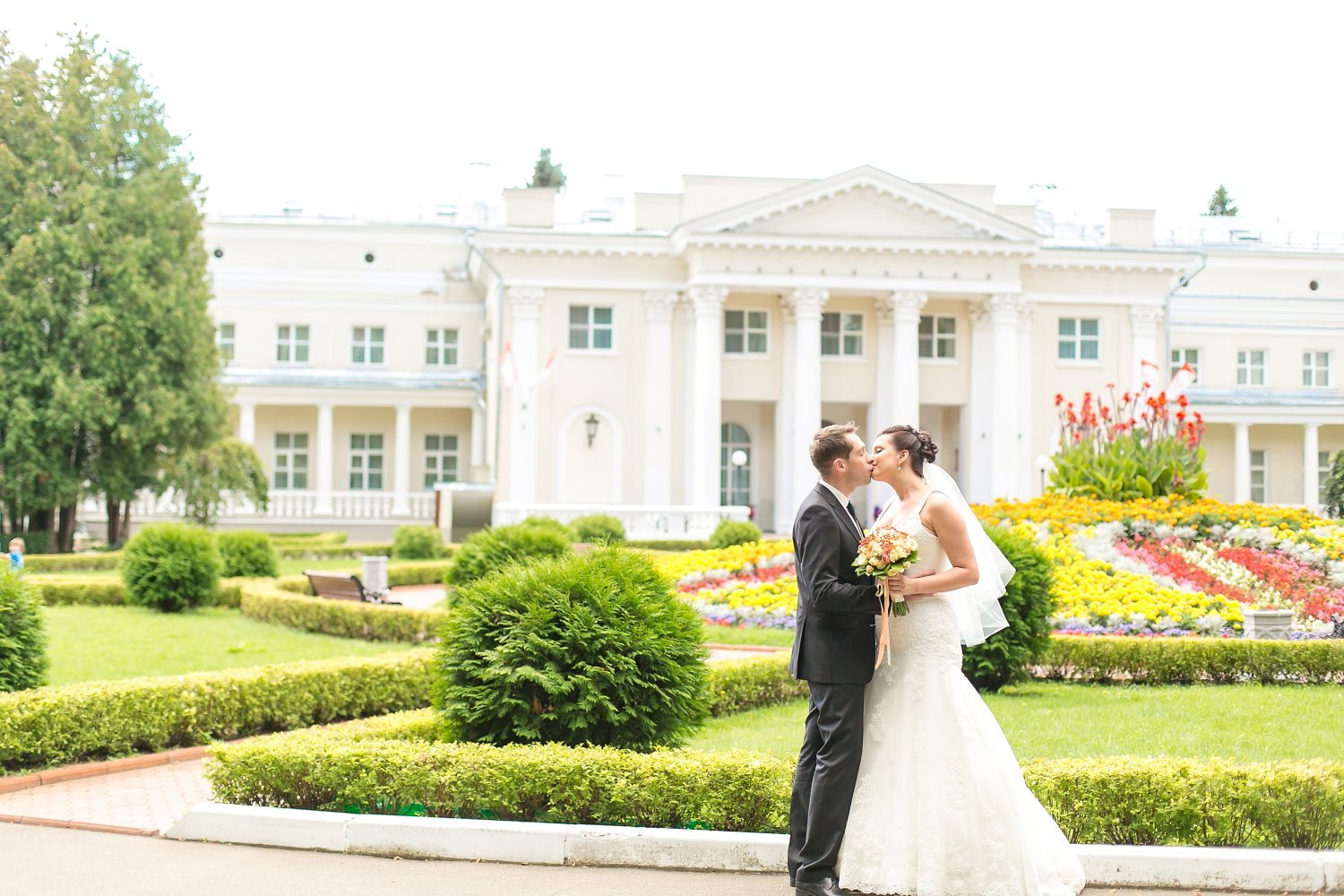 Наши молодые&nbsp;Снегири свадебный отель : 