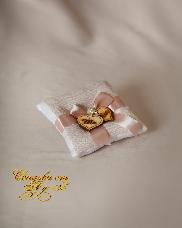 Подушки и блюдце для колец&nbsp;Свадебные аксессуары, украшения, подарки и товары : 