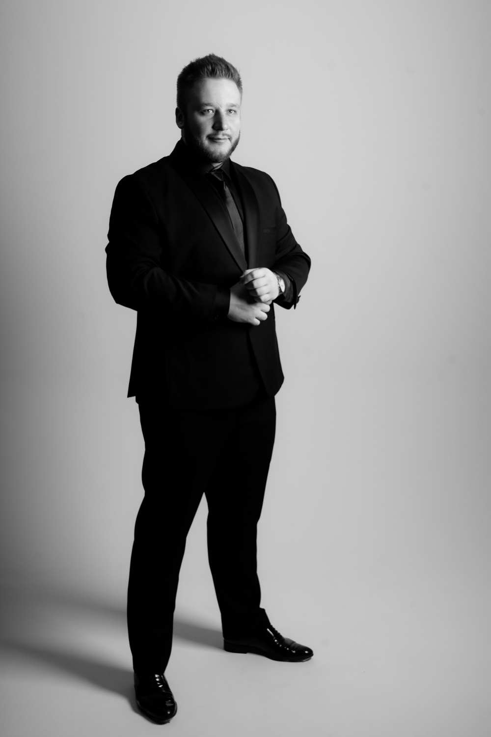 VMF03710.jpg –  | Ведущий на свадьбу / тамада на свадьбу - 1 из 12